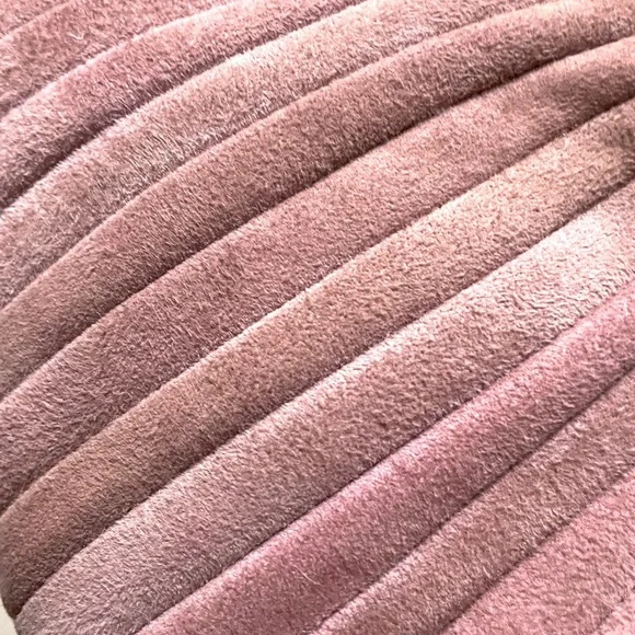 Yves Saint Laurent Tom Ford Collection Pleated Suede Bag - Picture 6 of 13